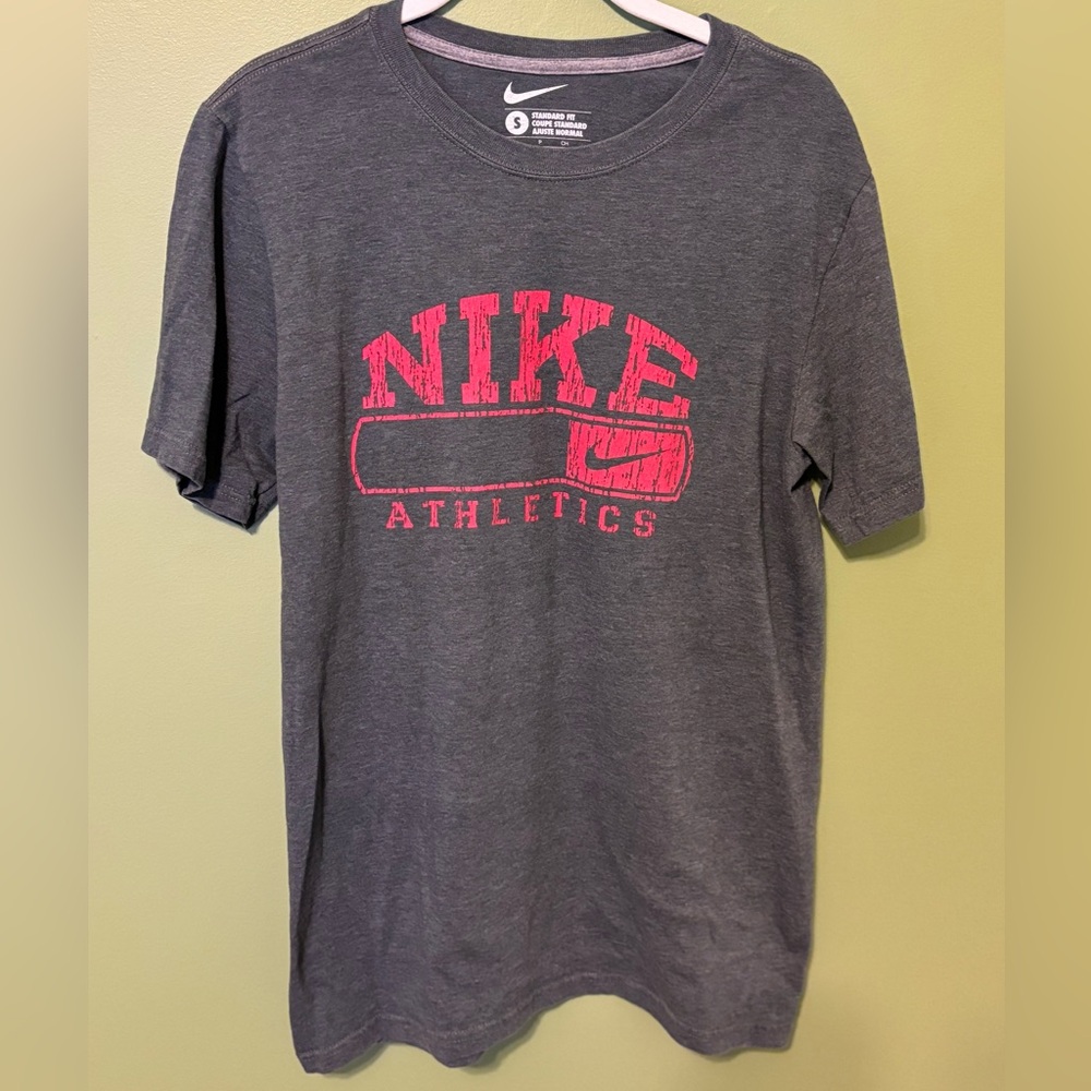 Nike t-shirt gym workout